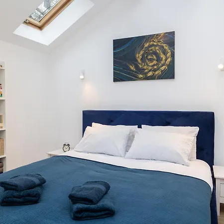 דירה In The Heart Of Historical District With Free Parking *