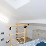 In The Heart Of Historical District With Free Parking Appartamento
