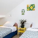 In The Heart Of Historical District With Free Parking