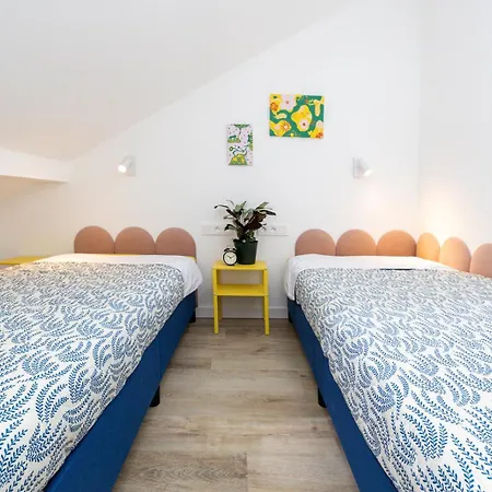 Apartmán In The Heart Of Historical District With Free Parking *