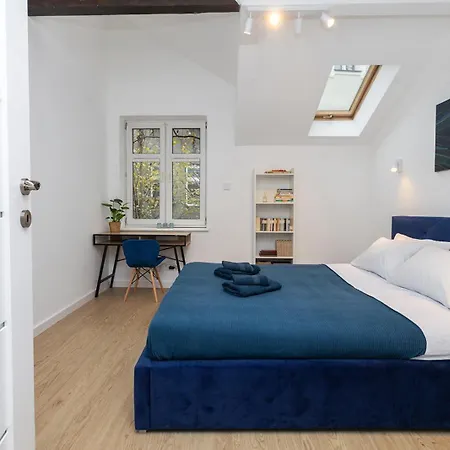 In The Heart Of Historical District With Free Parking Krakov